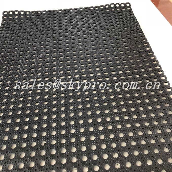 Anti Slip / Anti Fatigue Interlocking Porous Rubber Floor Mat , Thickness 8mm - 50mm 0