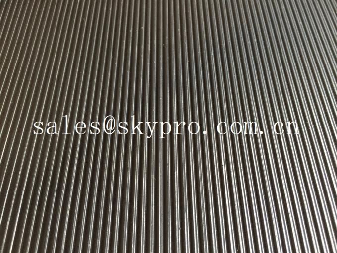 Corrugated anti - skid rubber sheet roll with lined grooves on top 0