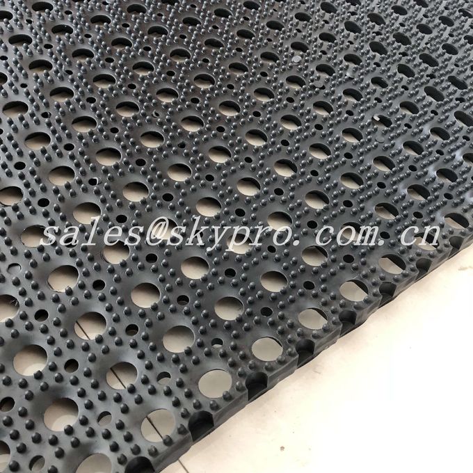 Anti Slip Water Drain Holes Natural Gum Rubber Sheet For Swimming Pool 0