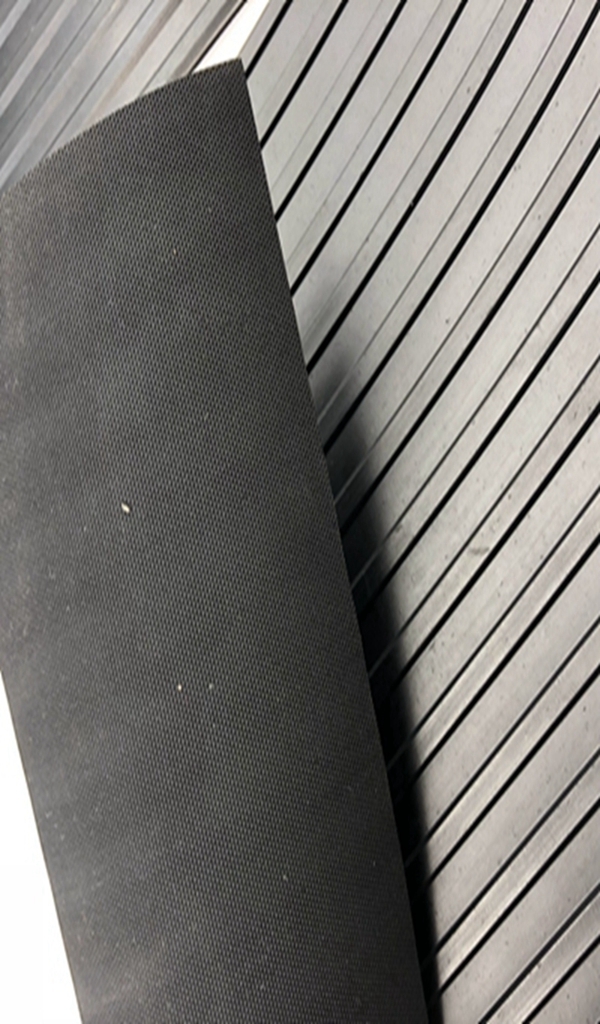 China SBR Manufacturers Safety Slip Mat Smooth Surface Wide Ribbed 8mm ...